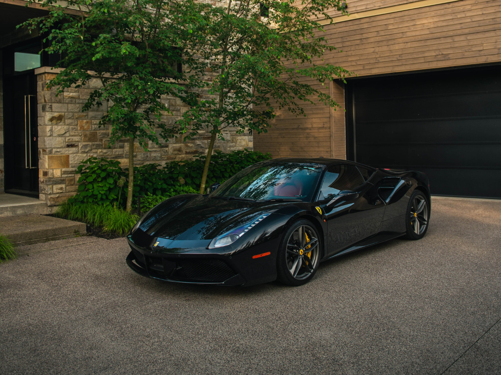 Ferrari 488 GTB — Black