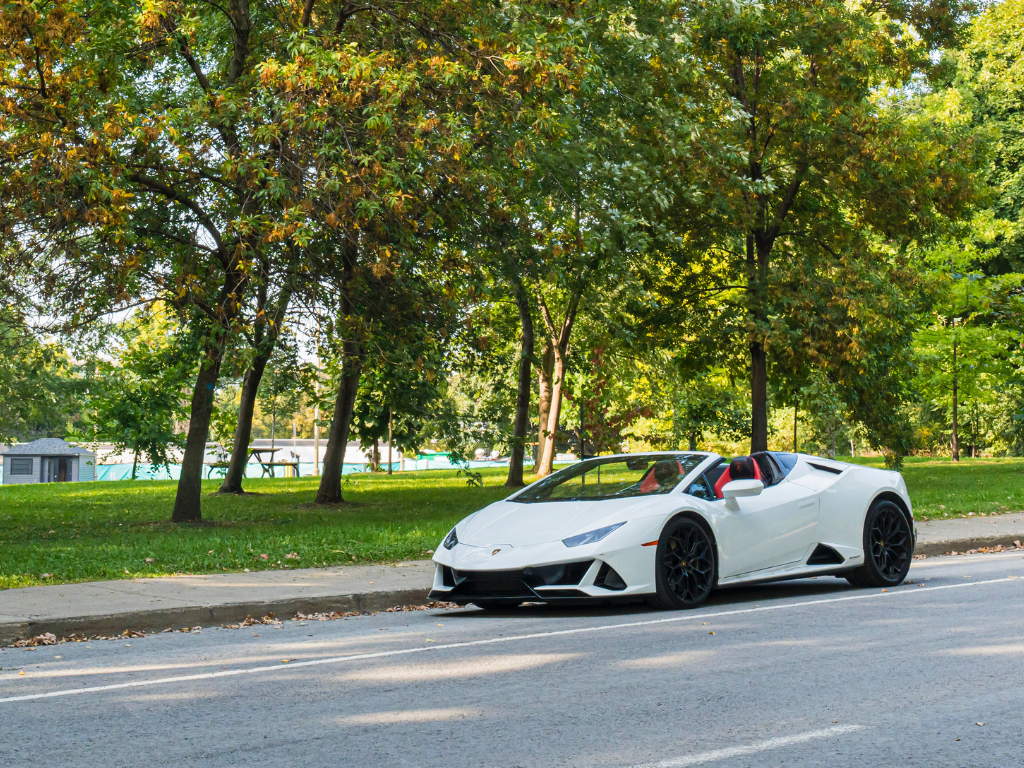 Lamborghini Huracán EVO Spyder — White