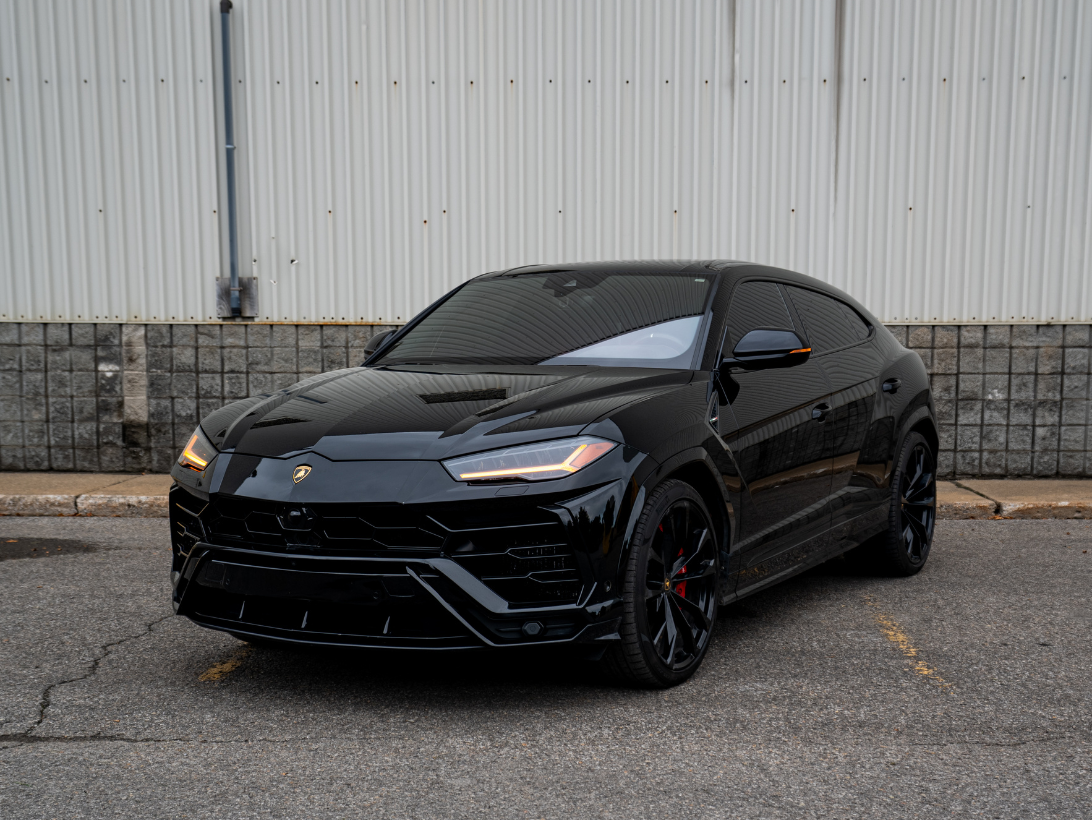 Lamborghini Urus Stage 2 — Black