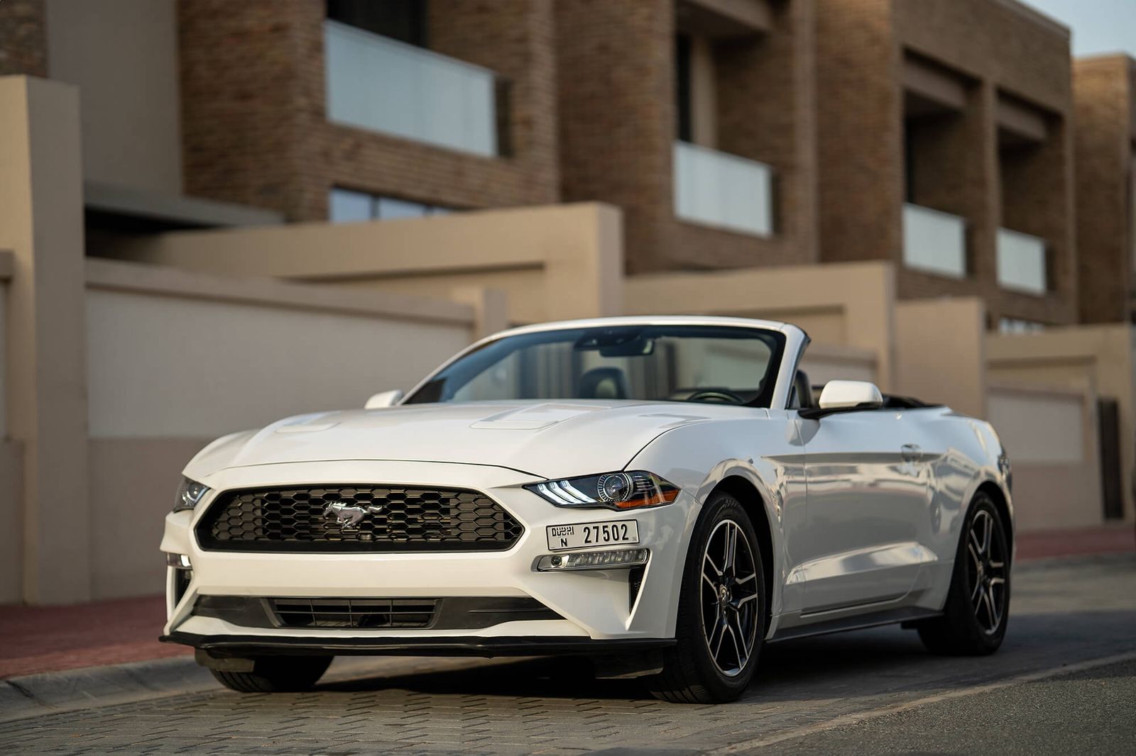 Ford Mustang Cabriolet — White