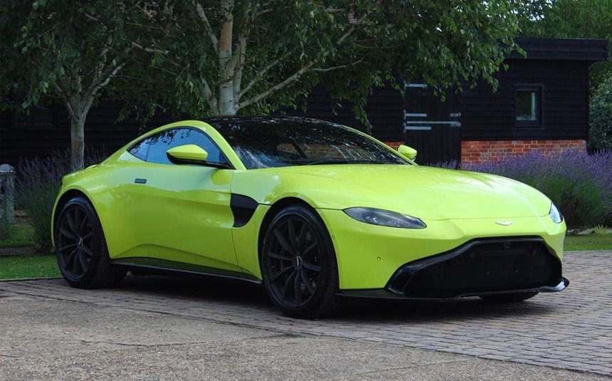 Aston Martin Vantage — Green