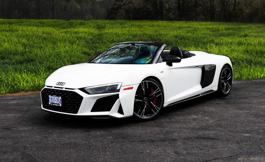 Audi R8 V10 — White