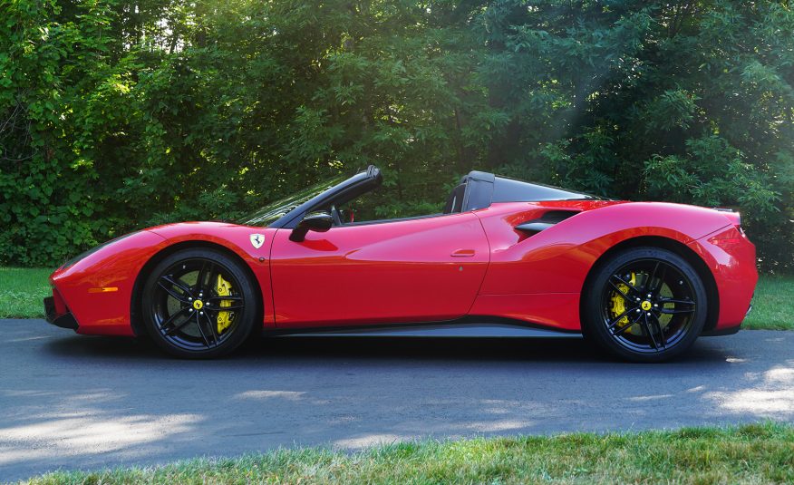 Ferrari 488 Spider — Red